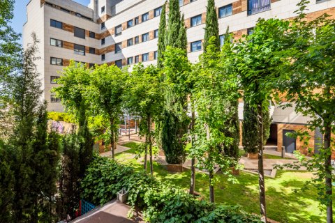 Apartment for sale Madrid, Spain 3 bedrooms, 116 sq.m. No. 124703 - photo 7