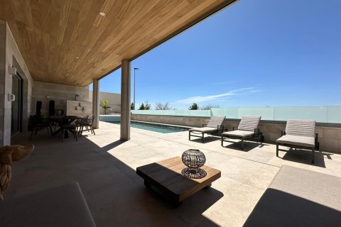 Villa a Benijofar, Alicante, Spagna 4 camere da letto, 475 mq. N° 131877