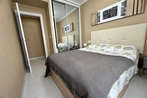 Apartamento en venta Torrevieja, Alicante, España 3 dormitorios, 100 m2 No. 131915 - foto 4