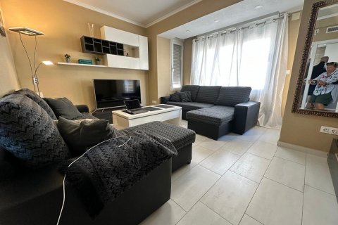 Apartamento en venta Torrevieja, Alicante, España 3 dormitorios, 100 m2 No. 131915 - foto 1