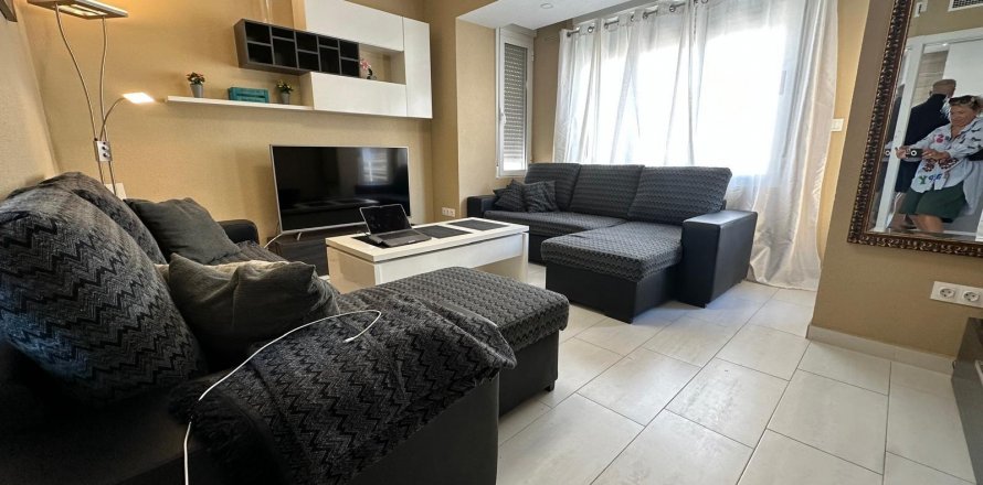 Apartamento Torrevieja, Alicante, España 3 dormitorios, 100 m2 No. 131915