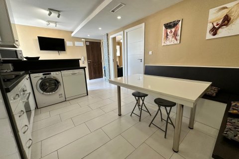 Apartamento en venta Torrevieja, Alicante, España 3 dormitorios, 100 m2 No. 131915 - foto 25
