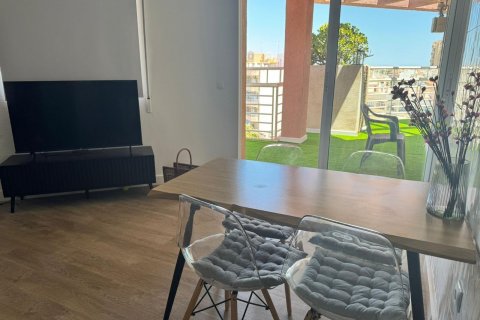 Takvåning till salu Torrevieja, Alicante, Spanien 120 kvm. Nr. 129549 - foto 2