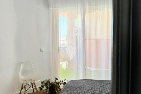 Takvåning till salu Torrevieja, Alicante, Spanien 120 kvm. Nr. 129549 - foto 14