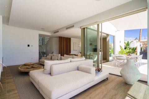 Villa for sale Pinar De Campoverde, Alicante, Spain 5 bedrooms, 235 sq.m. No. 125921 - photo 9
