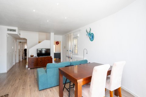 Villa en venta Cabo Roig, Alicante, España 4 dormitorios, 111 m2 No. 125924 - foto 10