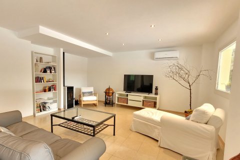 Finca for rent Sineu, Mallorca, Spain 4 bedrooms, 272 sq.m. No. 131005 - photo 5