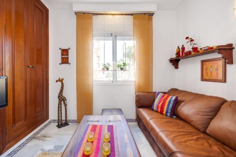Lägenhet till salu Torrevieja, Alicante, Spanien 2 sovrum, 64 kvm. Nr. 125776 - foto 17