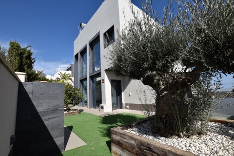 Villa for sale San Miguel de Salinas, Alicante, Spain 5 bedrooms, 298 sq.m. No. 124983 - photo 19