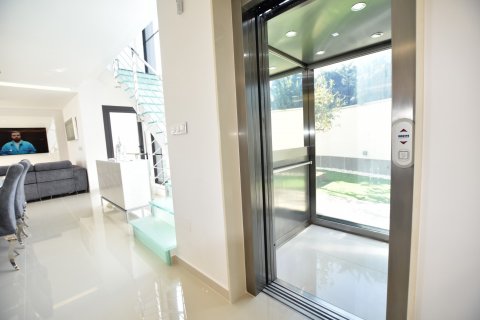 Villa for sale San Miguel de Salinas, Alicante, Spain 5 bedrooms, 298 sq.m. No. 124983 - photo 10