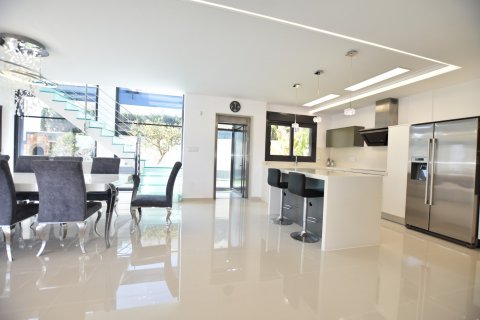 Villa for sale San Miguel de Salinas, Alicante, Spain 5 bedrooms, 298 sq.m. No. 124983 - photo 8