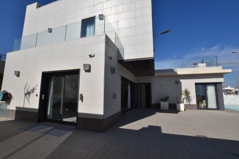 Villa for sale San Miguel de Salinas, Alicante, Spain 5 bedrooms, 298 sq.m. No. 124983 - photo 17