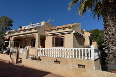 Villa in vendita Algorfa, Alicante, Spagna 3 camere da letto, 84 mq. N° 124984 - foto 1
