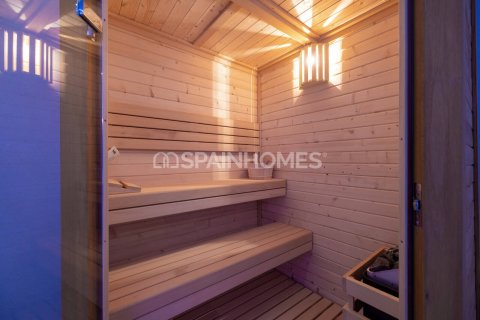 Huvila myytävänä Estepona, Malaga, Espanja, 3 makuuhuonetta, 147 m2 No. 122482 - kuva 19