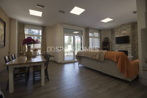 Продажа виллы в Бенальмадена, Малага, Испания 6 спален, 180м2 №122483 - фото 13