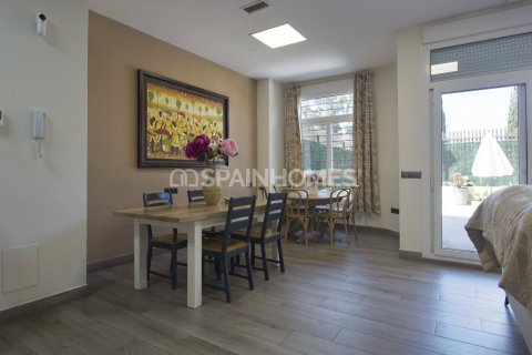 Продажа виллы в Бенальмадена, Малага, Испания 6 спален, 180м2 №122483 - фото 16