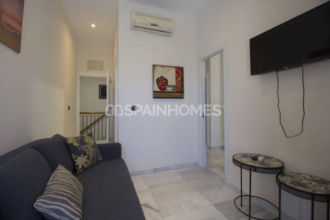 Продажа виллы в Бенальмадена, Малага, Испания 6 спален, 180м2 №122483 - фото 28