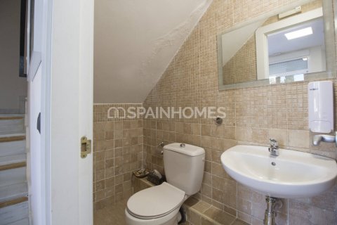 Продажа виллы в Бенальмадена, Малага, Испания 6 спален, 180м2 №122483 - фото 18