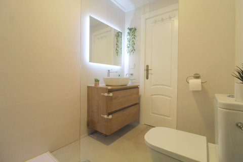 Apartamento en venta La Veleta, Alicante, España 3 dormitorios, 84 m2 No. 128648 - foto 22