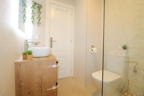Apartamento en venta La Veleta, Alicante, España 3 dormitorios, 84 m2 No. 128648 - foto 21