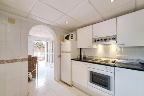 Villa for sale Alicante, Spain 5 bedrooms, 170 sq.m. No. 128647 - photo 17