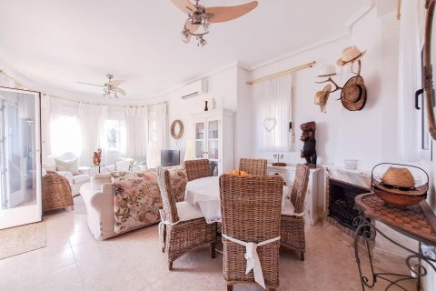 Villa for sale Alicante, Spain 5 bedrooms, 170 sq.m. No. 128647 - photo 27