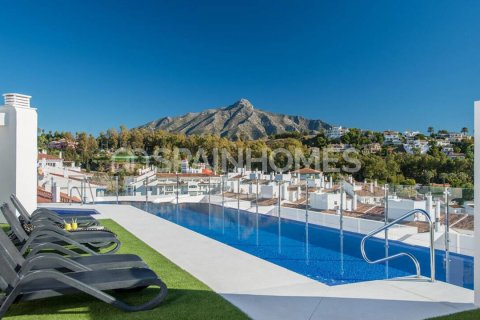 Kattohuoneisto myytävänä Marbella, Malaga, Espanja, 4 makuuhuonetta, 217 m2 No. 131319 - kuva 10