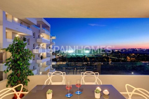 Kattohuoneisto myytävänä Marbella, Malaga, Espanja, 4 makuuhuonetta, 217 m2 No. 131319 - kuva 13