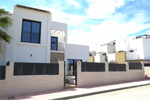 Huvila myytävänä Ciudad Quesada, Alicante, Espanja, 4 makuuhuonetta, 165 m2 No. 125876 - kuva 2