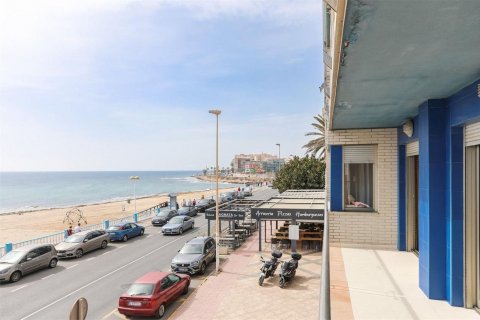 Apartment for sale Torrevieja, Alicante, Spain 4 bedrooms, 175 sq.m. No. 131945 - photo 8