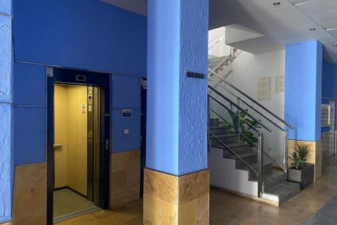 Apartment for sale Torrevieja, Alicante, Spain 4 bedrooms, 175 sq.m. No. 131945 - photo 21