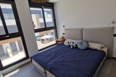 Townhouse for sale in Guardamar del Segura, Alicante, Spain 3 bedrooms,  No. 131946 - photo 7