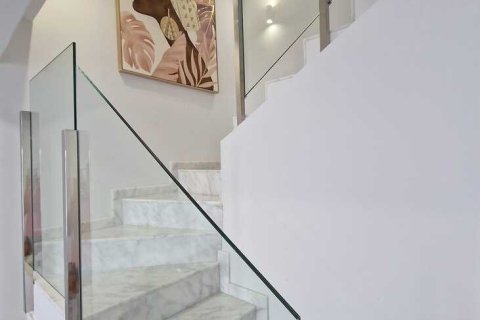 Townhouse for sale in Guardamar del Segura, Alicante, Spain 3 bedrooms,  No. 131946 - photo 6