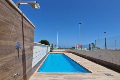 Townhouse for sale in Guardamar del Segura, Alicante, Spain 3 bedrooms,  No. 131946 - photo 16