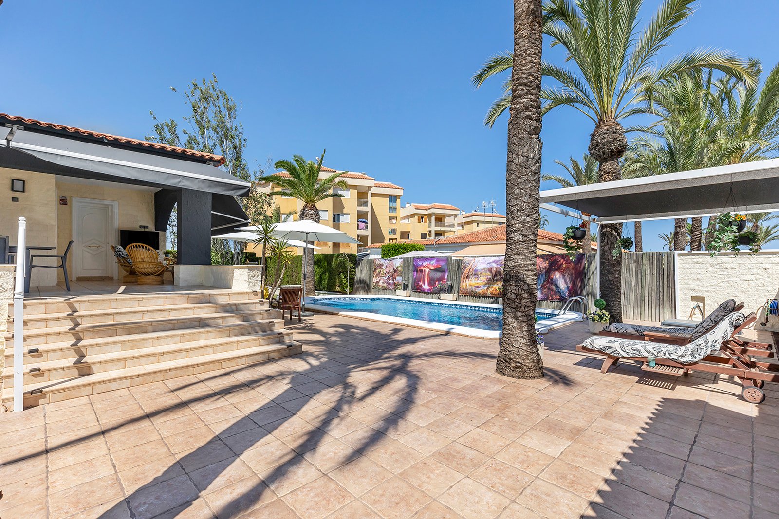 Villa a Rocio Del Mar, Alicante, Spagna 4 camere da letto, 141 mq. N° 128857