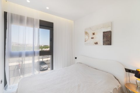 Huoneisto myytävänä Los Alcazares, Murcia, Espanja, 2 makuuhuonetta, 75 m2 No. 129491 - kuva 13