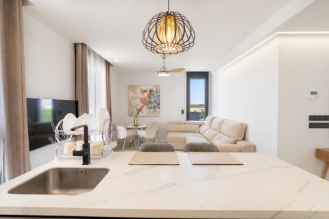 Huoneisto myytävänä Los Alcazares, Murcia, Espanja, 2 makuuhuonetta, 75 m2 No. 129491 - kuva 9