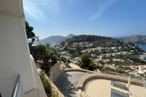 Apartment for rent Port D'andratx, Mallorca, Spain 2 bedrooms, 103 sq.m. No. 129486 - photo 13