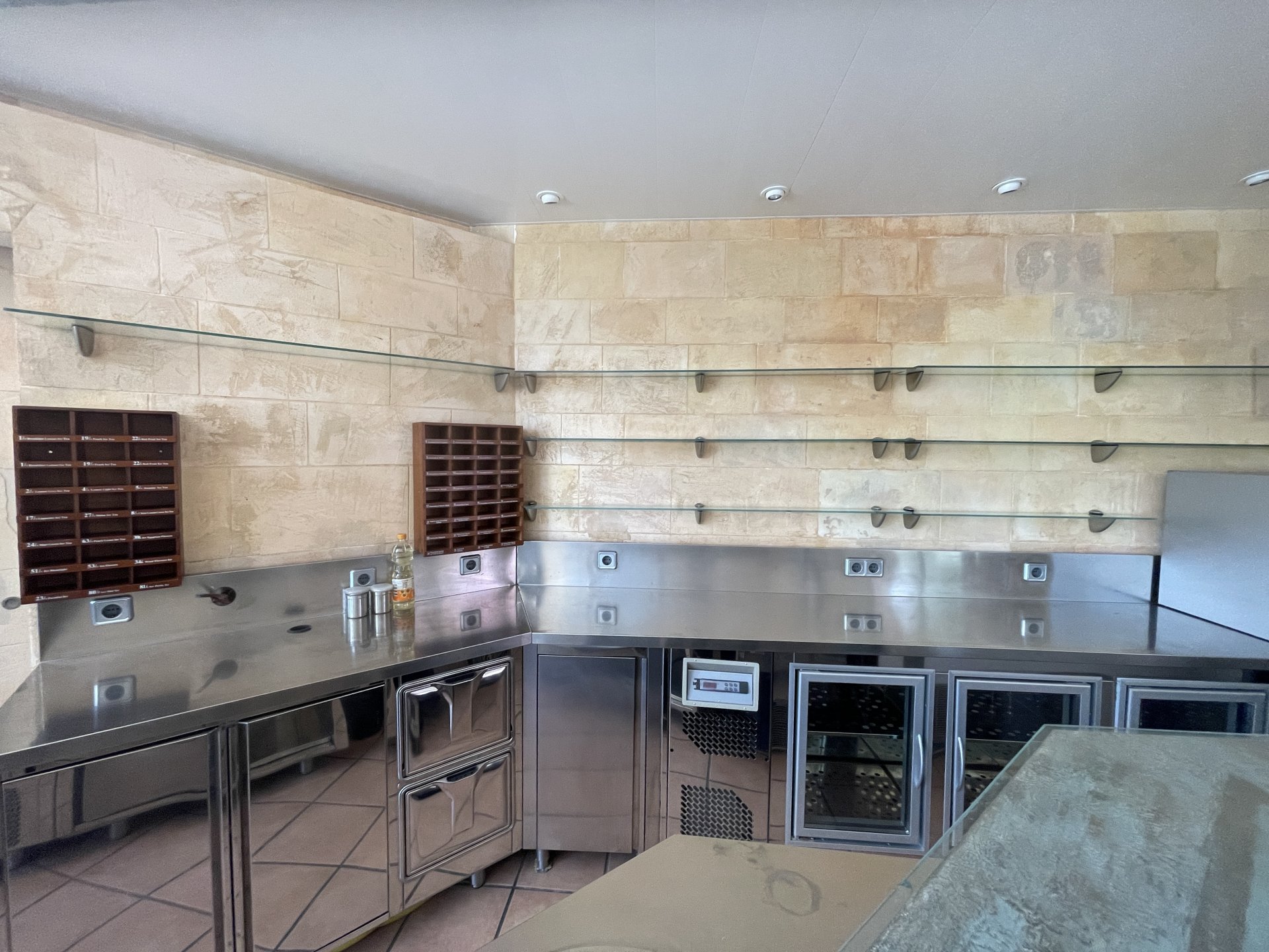 Commercial property in Bendinat, Mallorca, Spain 70 sq.m. No. 129488