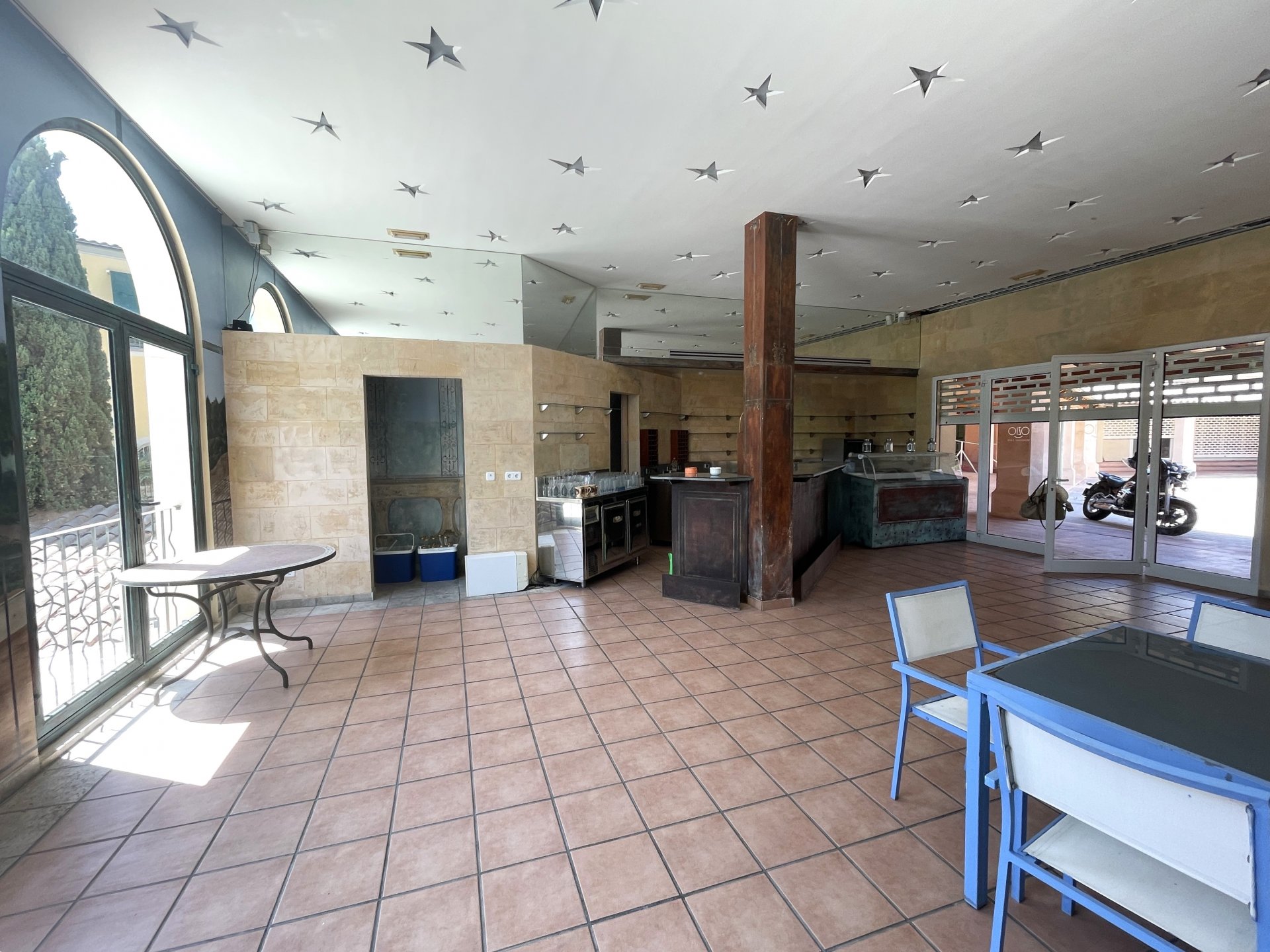 Commercial property in Bendinat, Mallorca, Spain 70 sq.m. No. 129488