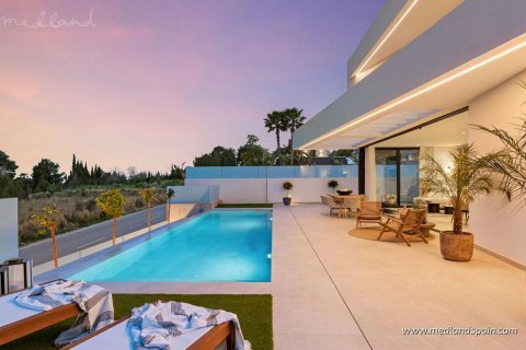 Villa till salu La Nucia, Alicante, Spanien 4 sovrum, 306 kvm. Nr. 129938 - foto 4