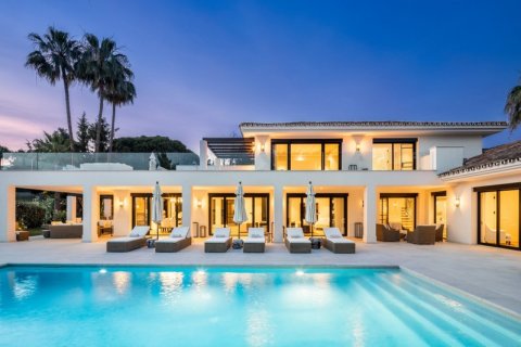 Dom Nueva Andalucia, Malaga, Hiszpania 5 sypialni, 490 mkw. nr 127510 – zdjęcie 28