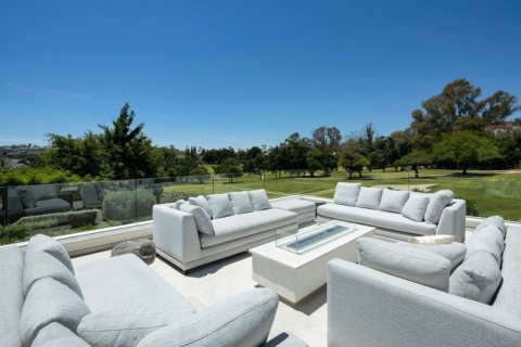 Dom Nueva Andalucia, Malaga, Hiszpania 5 sypialni, 490 mkw. nr 127510 – zdjęcie 6