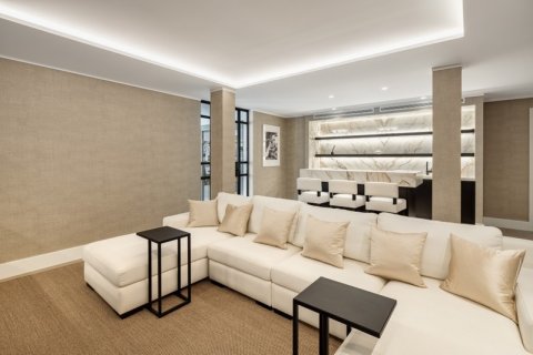 Dom Nueva Andalucia, Malaga, Hiszpania 5 sypialni, 490 mkw. nr 127510 – zdjęcie 26