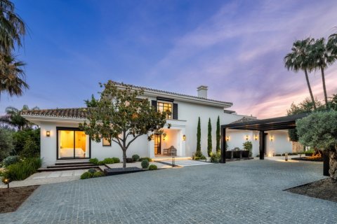Dom Nueva Andalucia, Malaga, Hiszpania 5 sypialni, 490 mkw. nr 127510 – zdjęcie 29