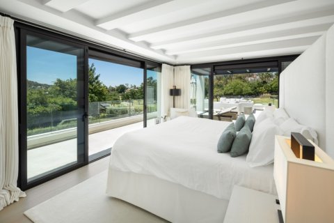 Dom Nueva Andalucia, Malaga, Hiszpania 5 sypialni, 490 mkw. nr 127510 – zdjęcie 19