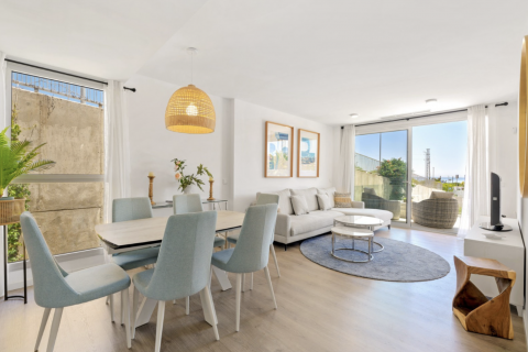 Apartment for sale Estepona, Malaga, Spain 3 bedrooms, 113 sq.m. No. 127513 - photo 1