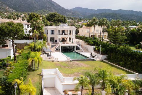 House for sale Marbella, Malaga, Spain 8 bedrooms, 2200 sq.m. No. 127511 - photo 20
