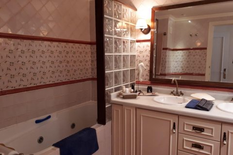 Appartamento in vendita Alicante, Spagna 3 camere da letto, 122 mq. N° 129672 - foto 21