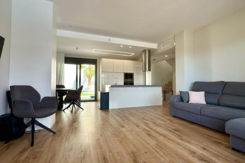Villa zur Miete Finestrat, Alicante, Spanien 4 Schlafzimmer, 177 m2 Nr. 129675 - Foto 13